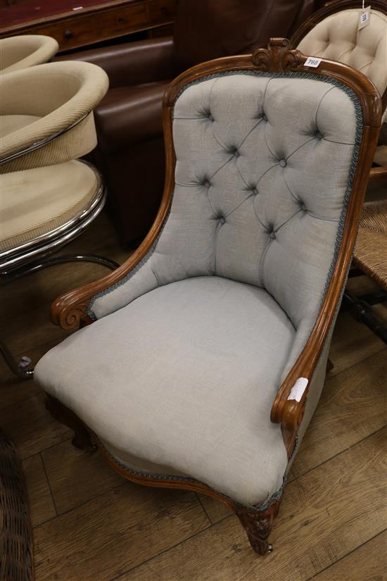 A button back nursing chair